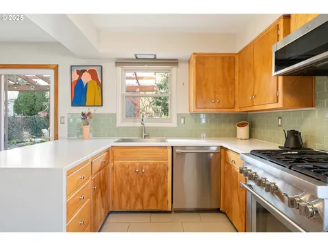 3524 NE Killingsworth Street Portland OR 97211