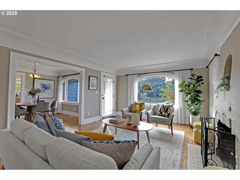 621 NE Ainsworth Street Portland OR 97211