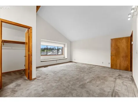 17501 NE Clackamas Street Portland OR 97230