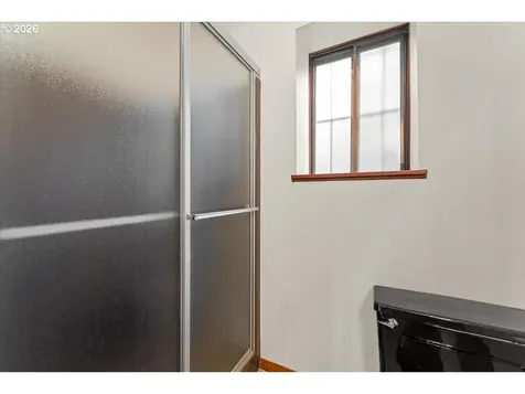 17501 NE Clackamas Street Portland OR 97230