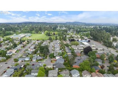 17501 NE Clackamas Street Portland OR 97230