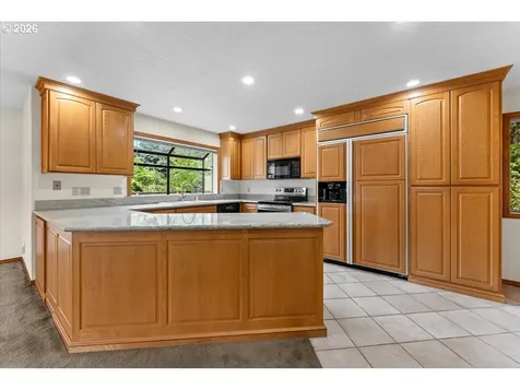 17501 NE Clackamas Street Portland OR 97230