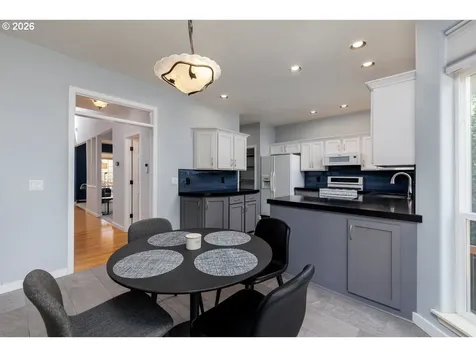 7948 SW Leland Drive Beaverton OR 97007