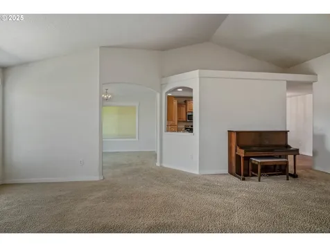 1897 NE Lucy Belle Street Mcminnville OR 97128