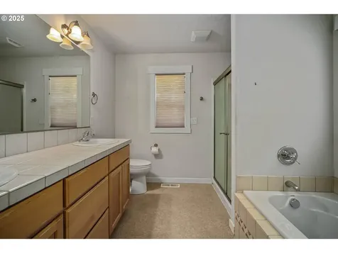 1897 NE Lucy Belle Street Mcminnville OR 97128