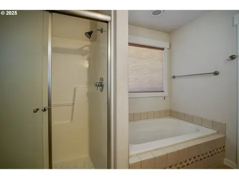 1897 NE Lucy Belle Street Mcminnville OR 97128