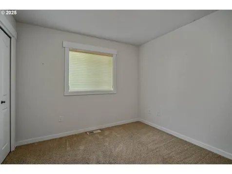 1897 NE Lucy Belle Street Mcminnville OR 97128