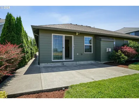 1897 NE Lucy Belle Street Mcminnville OR 97128
