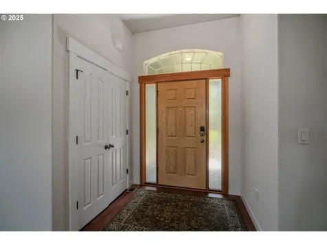 1897 NE Lucy Belle Street Mcminnville OR 97128