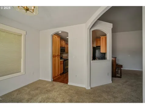 1897 NE Lucy Belle Street Mcminnville OR 97128