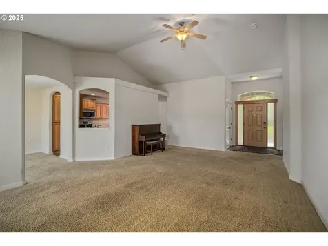 1897 NE Lucy Belle Street Mcminnville OR 97128