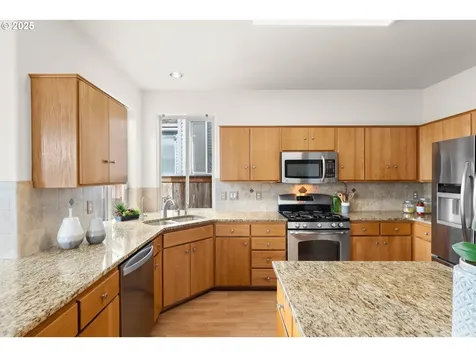 5311 NW Skycrest Parkway Portland OR 97229