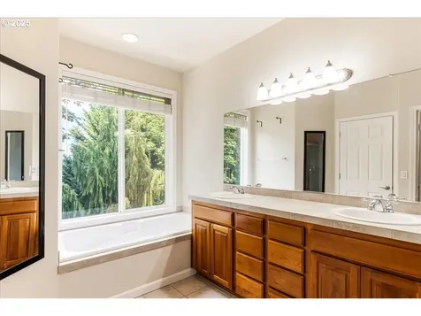 15757 SW Snowy Owl Lane Beaverton OR 97007