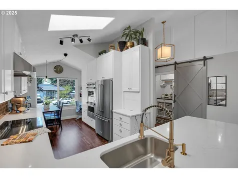 18244 Van Fleet Avenue Sandy OR 97055