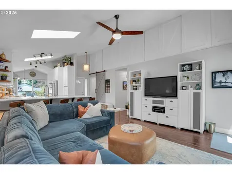 18244 Van Fleet Avenue Sandy OR 97055