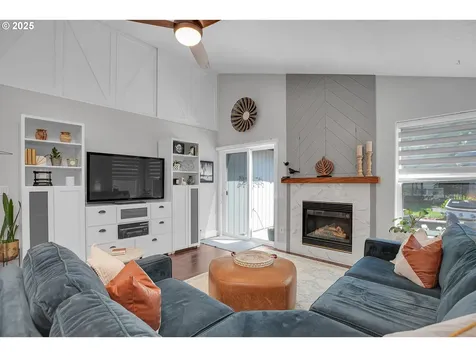 18244 Van Fleet Avenue Sandy OR 97055