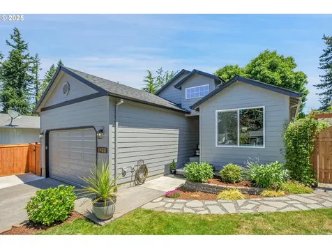 18244 Van Fleet Avenue Sandy OR 97055