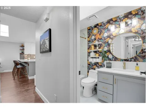 18244 Van Fleet Avenue Sandy OR 97055