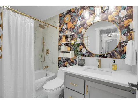 18244 Van Fleet Avenue Sandy OR 97055