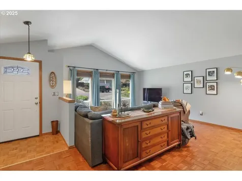 5238 Appeal Court S Salem OR 97306