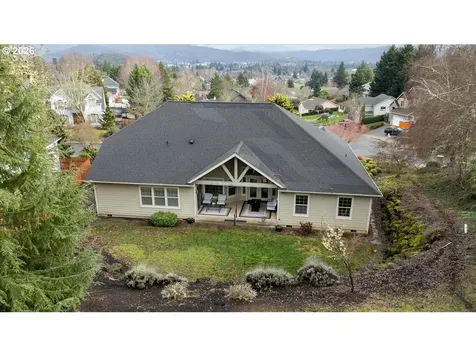 1700 NW Avery Street Roseburg OR 97471