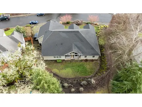 1700 NW Avery Street Roseburg OR 97471