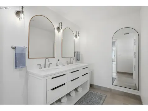 19012 NE 139th Street Brush Prairie WA 98606