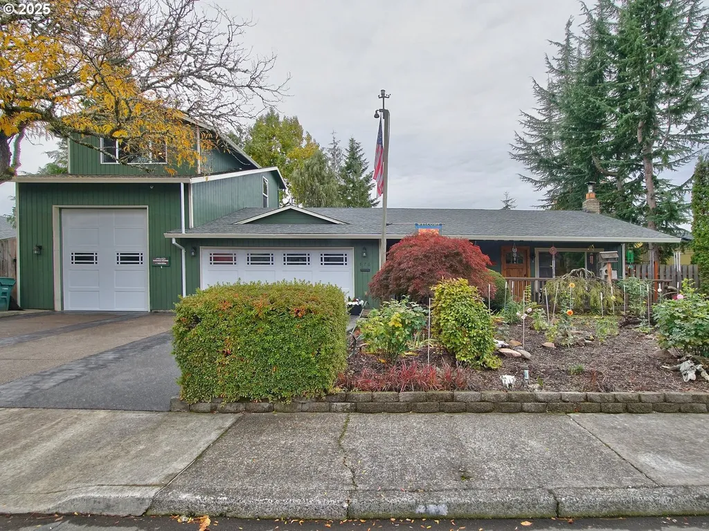 876 NE Hood Street Hillsboro OR 97124
