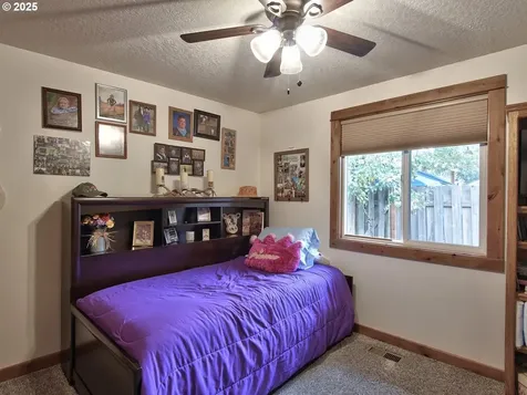 876 NE Hood Street Hillsboro OR 97124