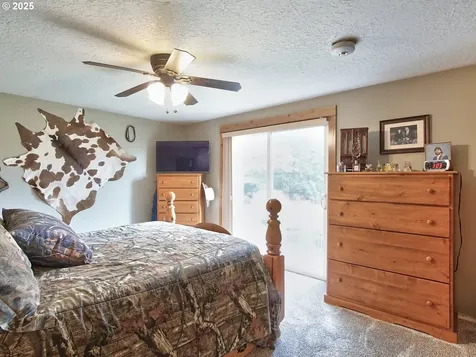876 NE Hood Street Hillsboro OR 97124