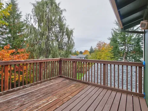 876 NE Hood Street Hillsboro OR 97124