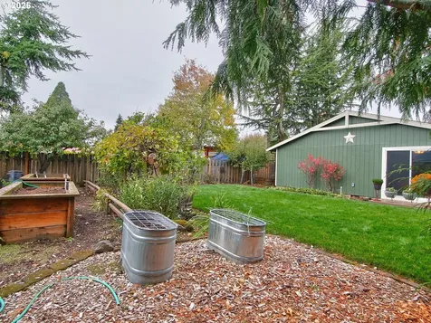 876 NE Hood Street Hillsboro OR 97124
