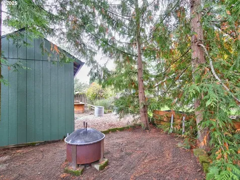 876 NE Hood Street Hillsboro OR 97124