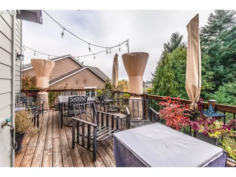 33102 Felisha Way Scappoose OR 97056