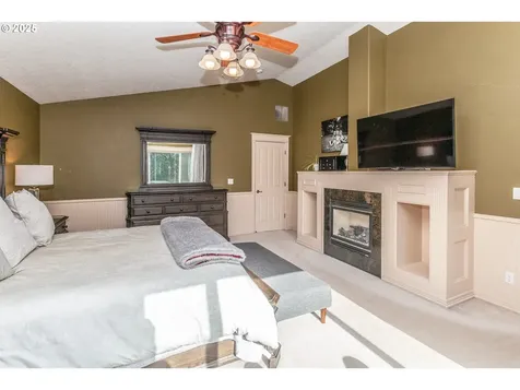 33102 Felisha Way Scappoose OR 97056
