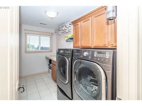 33102 Felisha Way Scappoose OR 97056