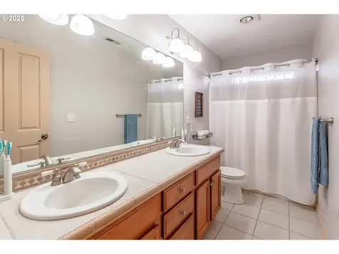 33102 Felisha Way Scappoose OR 97056