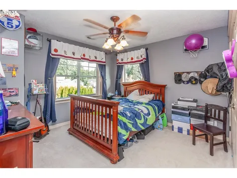 33102 Felisha Way Scappoose OR 97056