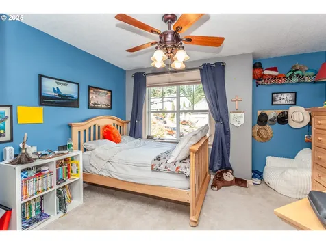 33102 Felisha Way Scappoose OR 97056