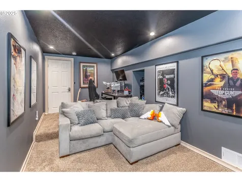 33102 Felisha Way Scappoose OR 97056