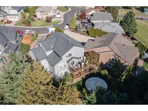33102 Felisha Way Scappoose OR 97056