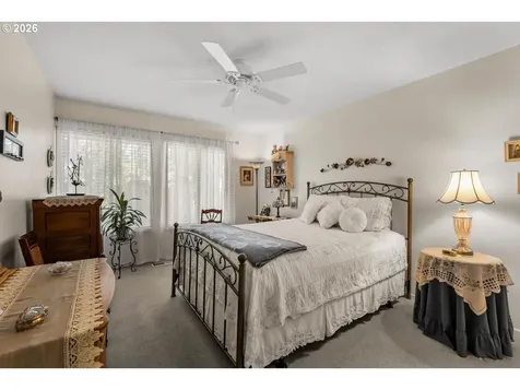 4246 NE 125th Place Portland OR 97230