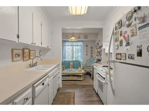 4246 NE 125th Place Portland OR 97230