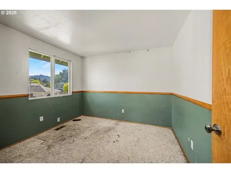 4493 Glacier Street Springfield OR 97478