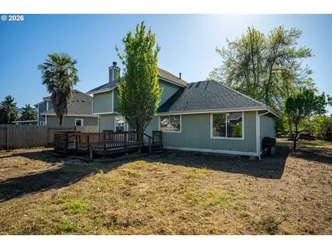 4493 Glacier Street Springfield OR 97478