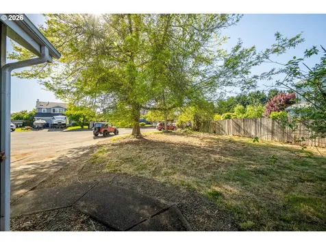 4493 Glacier Street Springfield OR 97478
