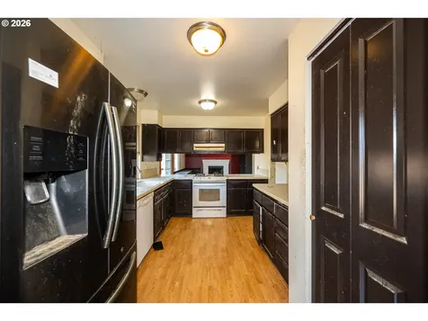 4493 Glacier Street Springfield OR 97478