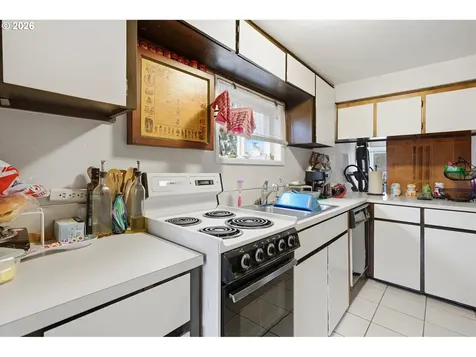 177 NW Ebberts Avenue Hillsboro OR 97124