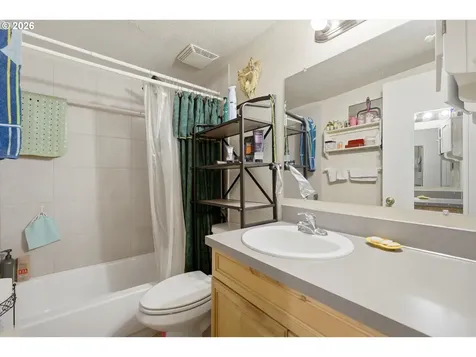 177 NW Ebberts Avenue Hillsboro OR 97124