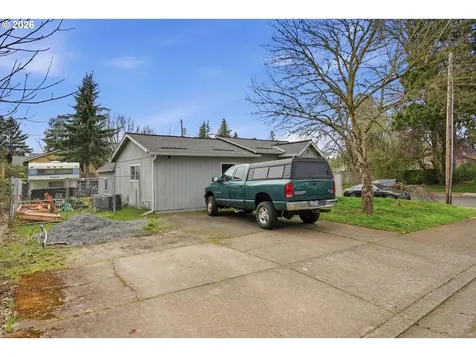 177 NW Ebberts Avenue Hillsboro OR 97124